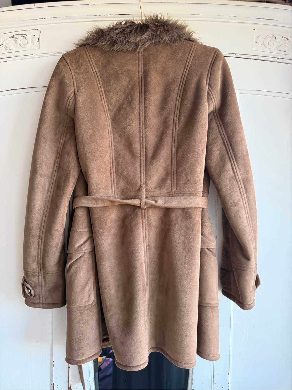 Forever New Tan Faux-Suede Trench Coat with Faux-Fur Collar - Picture 8 of 9